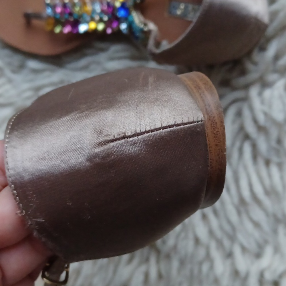 Sandals - Picture 10 of 16